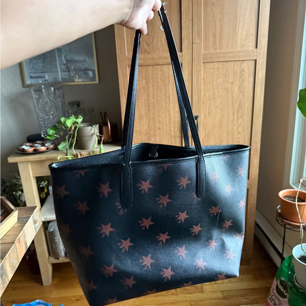 (SOLD) Coach Stars Canyon Limited Edition Black and Brown Star Bag - Picture 3 of 5